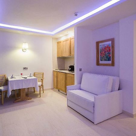 Hotel My Way Luxury Ibiza à Playa d'en Bossa Extérieur photo